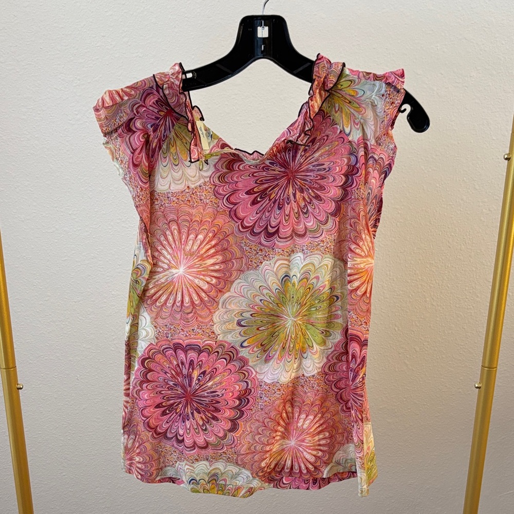 Colorful top with ruffle detail - Picture 2 of 9